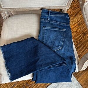 MOTHER The Hustler Ankle Fray jeans in blue “Home Movies” wash/finish EUC